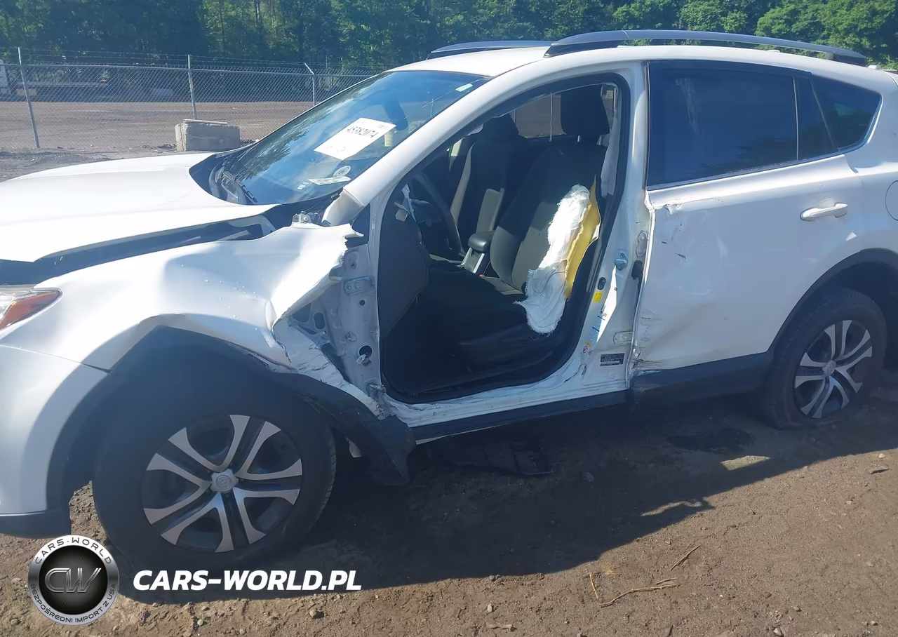 2018 Toyota Rav4 Le VIN:JTMBFREV5JJ746164 - 6