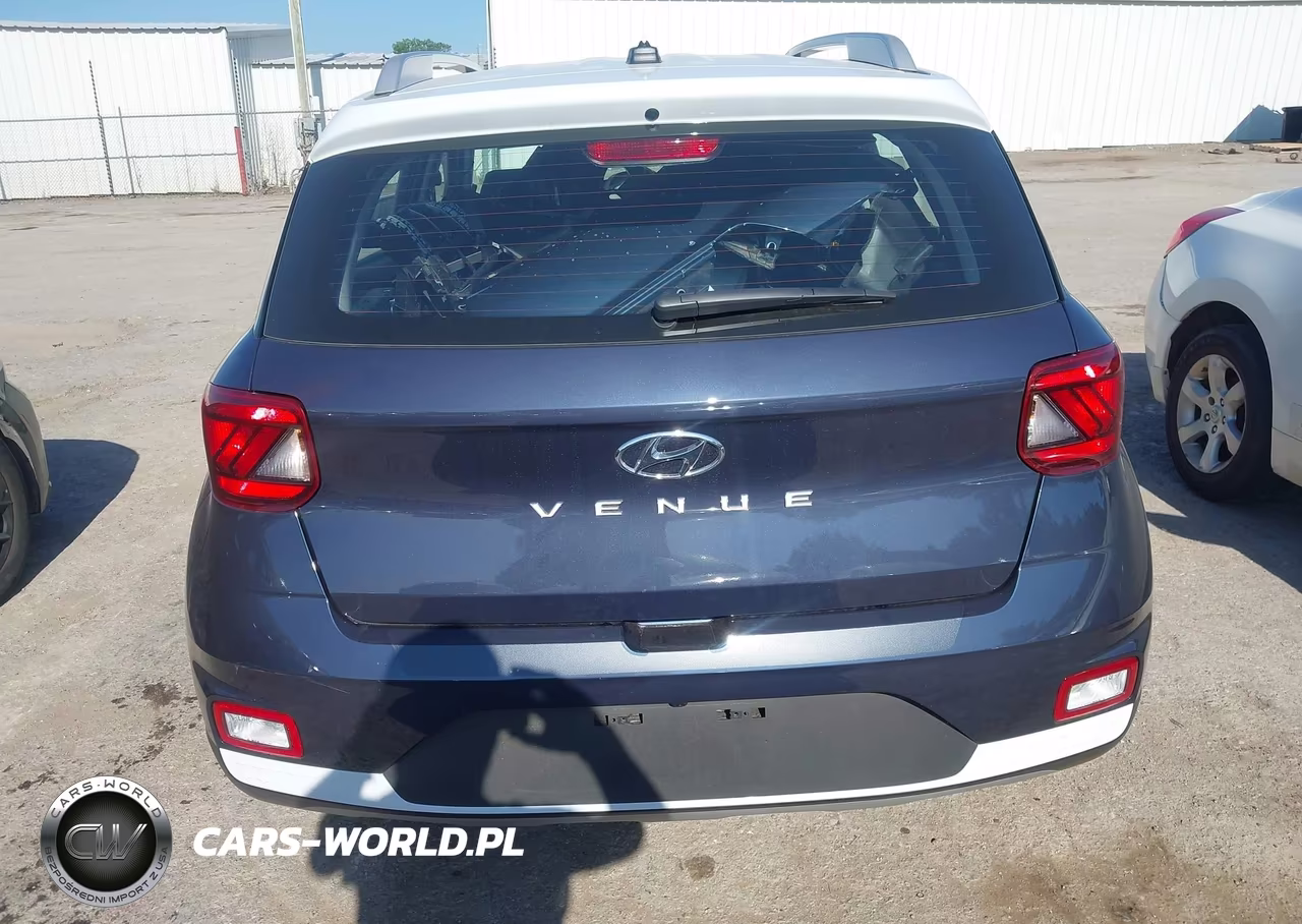 2026 Hyundai Venue Sel W-Two-Tone Roof VIN:KMHRC8A35TU448040 - 17
