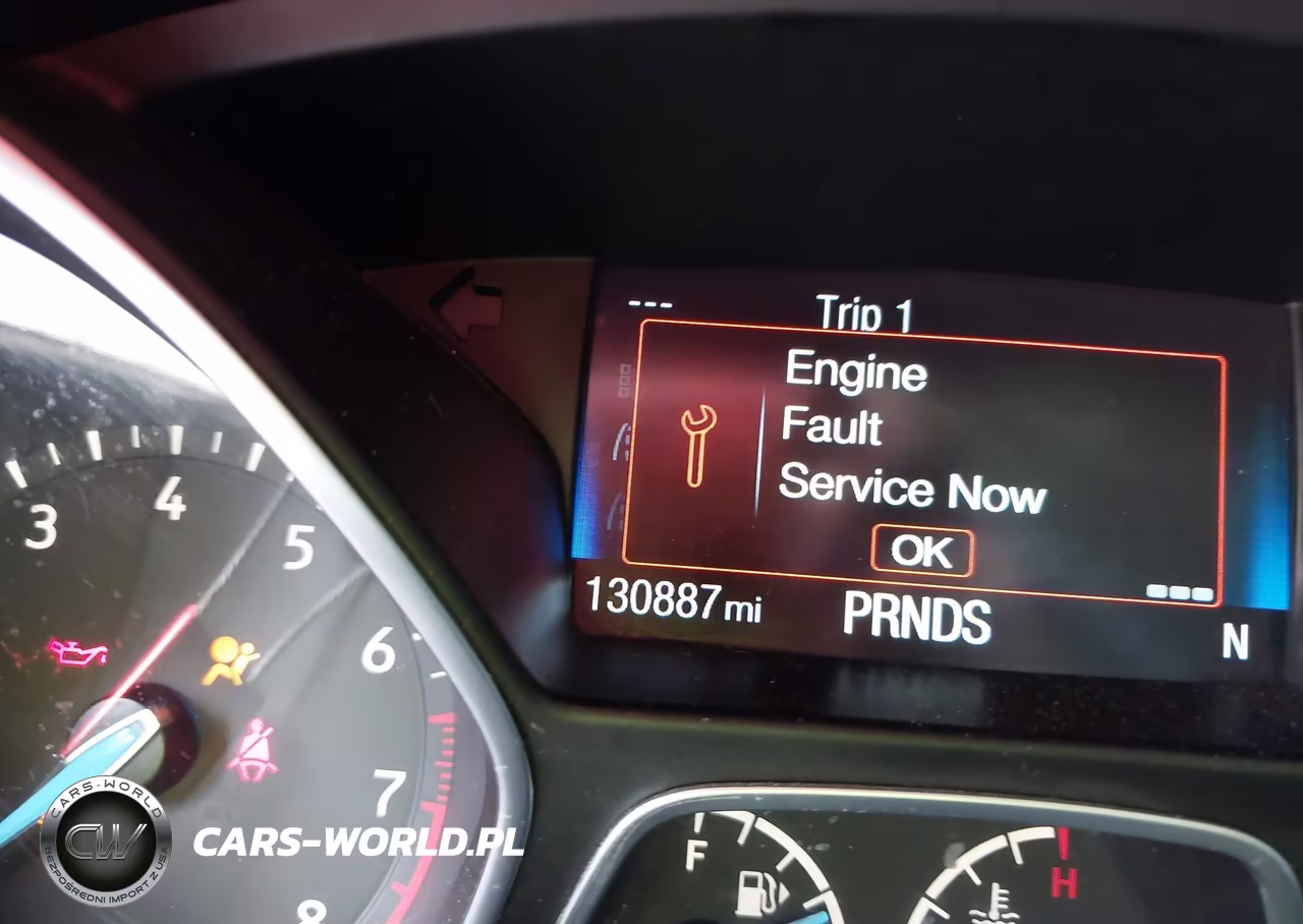2018 Ford Focus Se VIN:1FADP3FE2JL265137 - 15