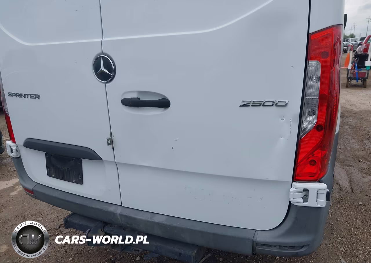 2020 Mercedes-Benz Sprinter 2500 Standard Roof V6 VIN:W1Y4EBHY9LT030038 - 18
