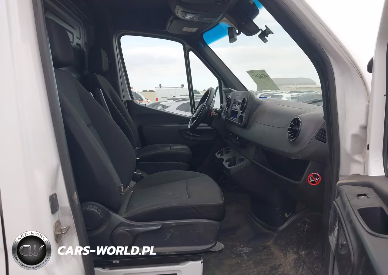 2020 Mercedes-Benz Sprinter 2500 Standard Roof V6 VIN:W1Y4EBHY9LT030038 - 5