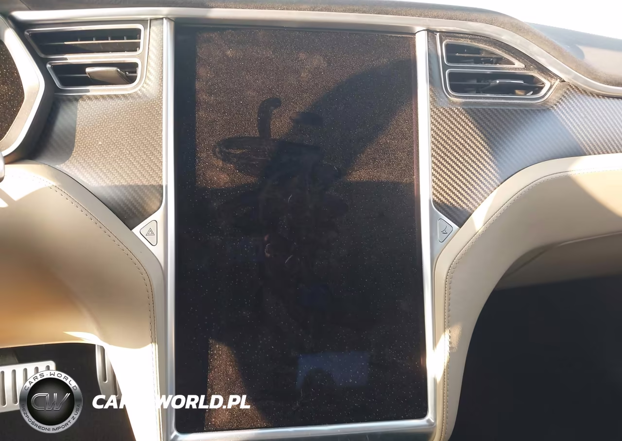 2014 Tesla Model S P85 VIN:5YJSA1H15EFP50883 - 17