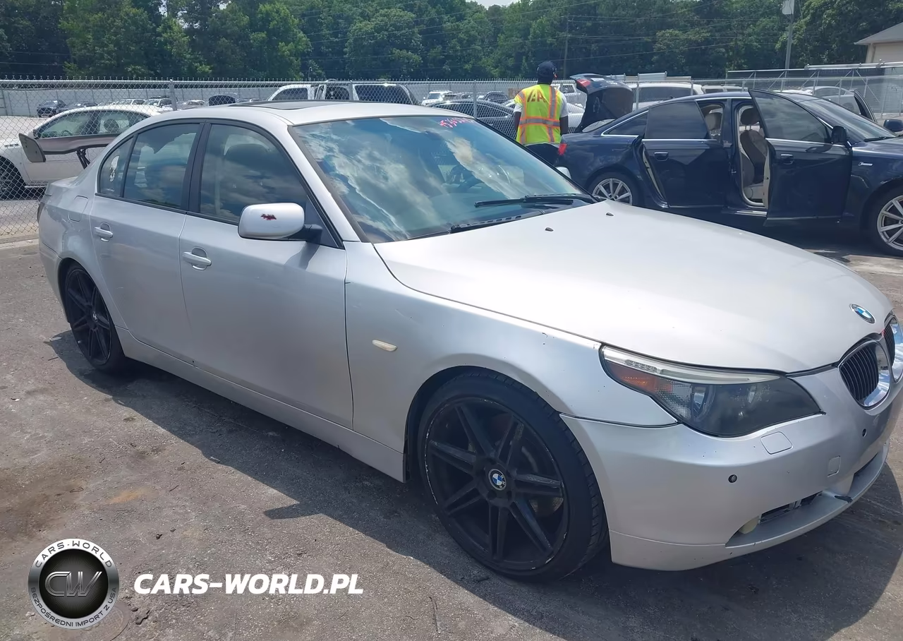 2004 BMW 545I