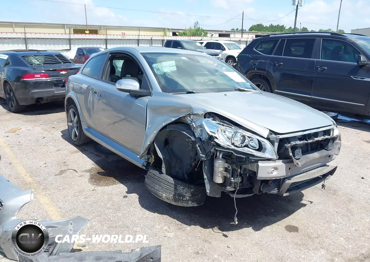 2011 Volvo C30 R-Design-T5-T5 (Retail Only)