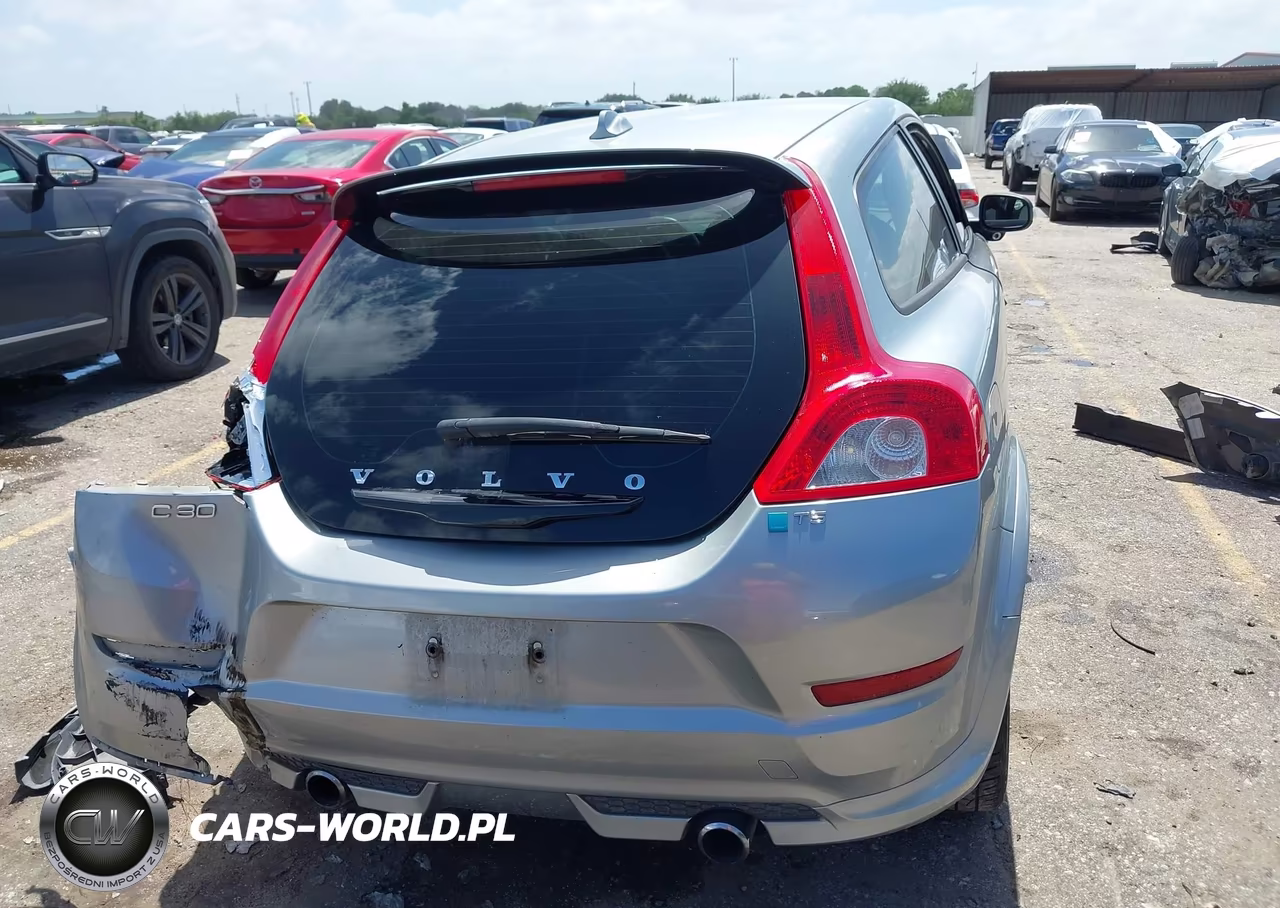 2011 Volvo C30 R-Design-T5-T5 (Retail Only) VIN:YV1672MK6B2209452 - 17