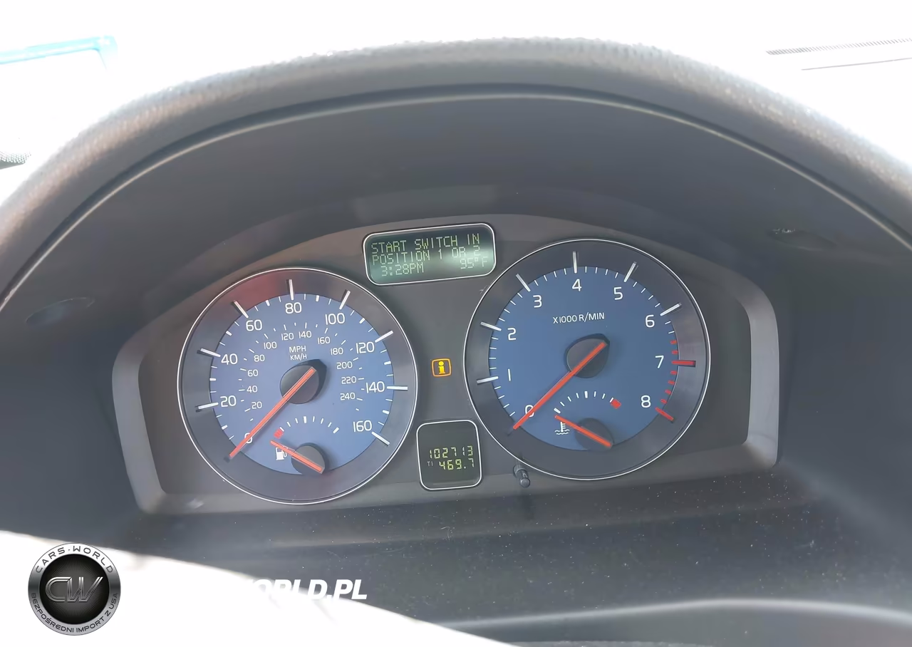 2011 Volvo C30 R-Design-T5-T5 (Retail Only) VIN:YV1672MK6B2209452 - 7