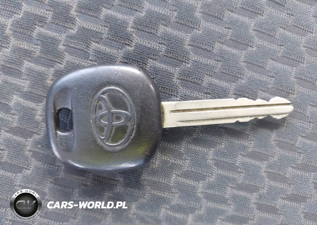 2007 Toyota Corolla S VIN:1NXBR32E87Z847467 - 11