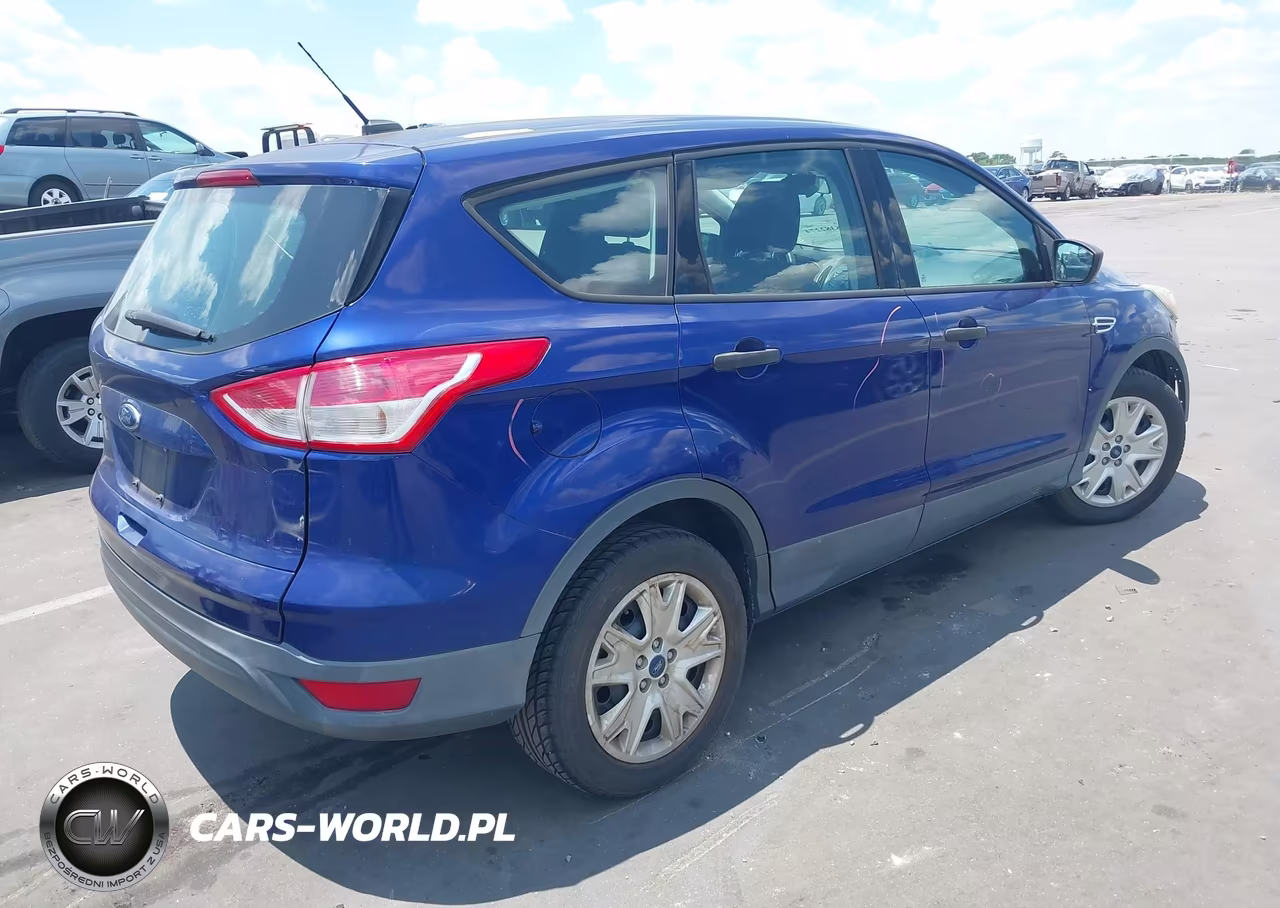 2016 Ford Escape S VIN:1FMCU0F75GUC19203 - 4