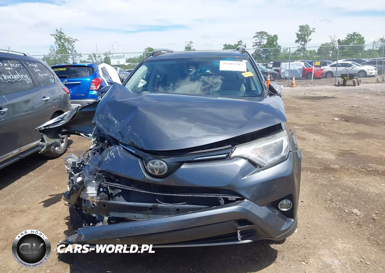 2017 Toyota Rav4 Xle VIN:JTMRFREV2HD201501 - 12