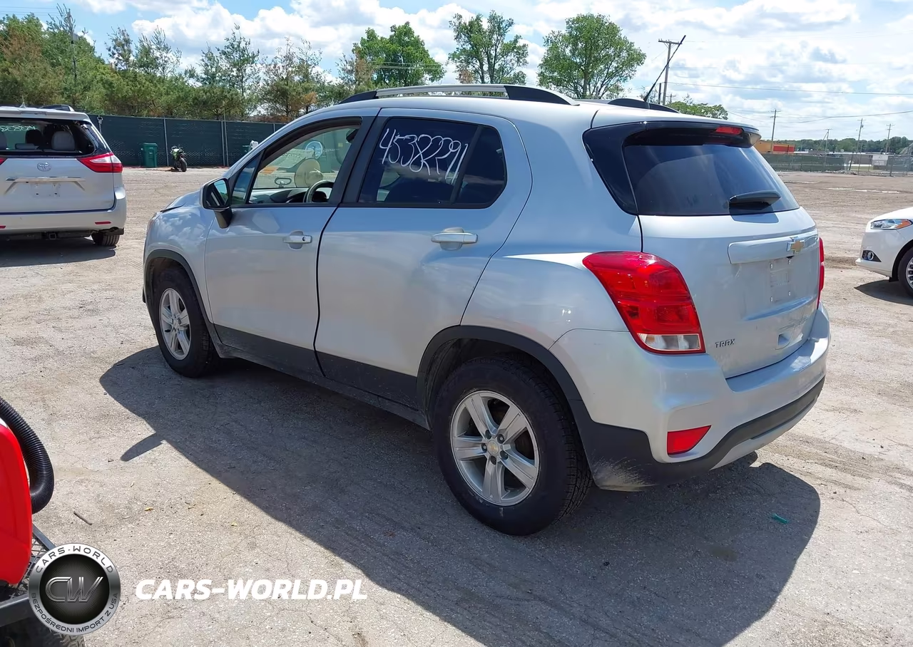 2021 Chevrolet Trax Fwd Lt VIN:KL7CJLSB3MB330443 - 3