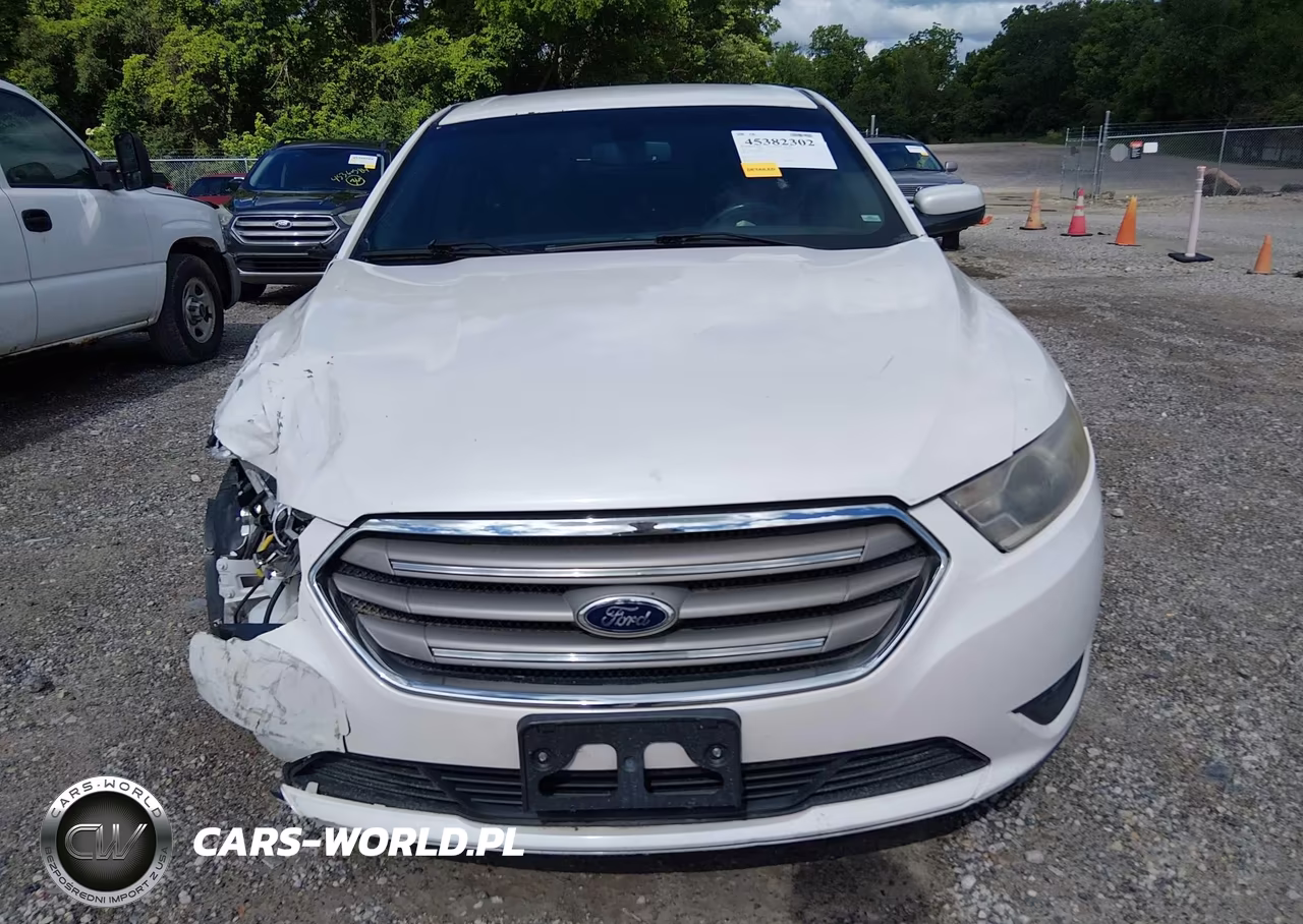 2015 Ford Taurus Sel VIN:1FAHP2E9XFG111890 - 12