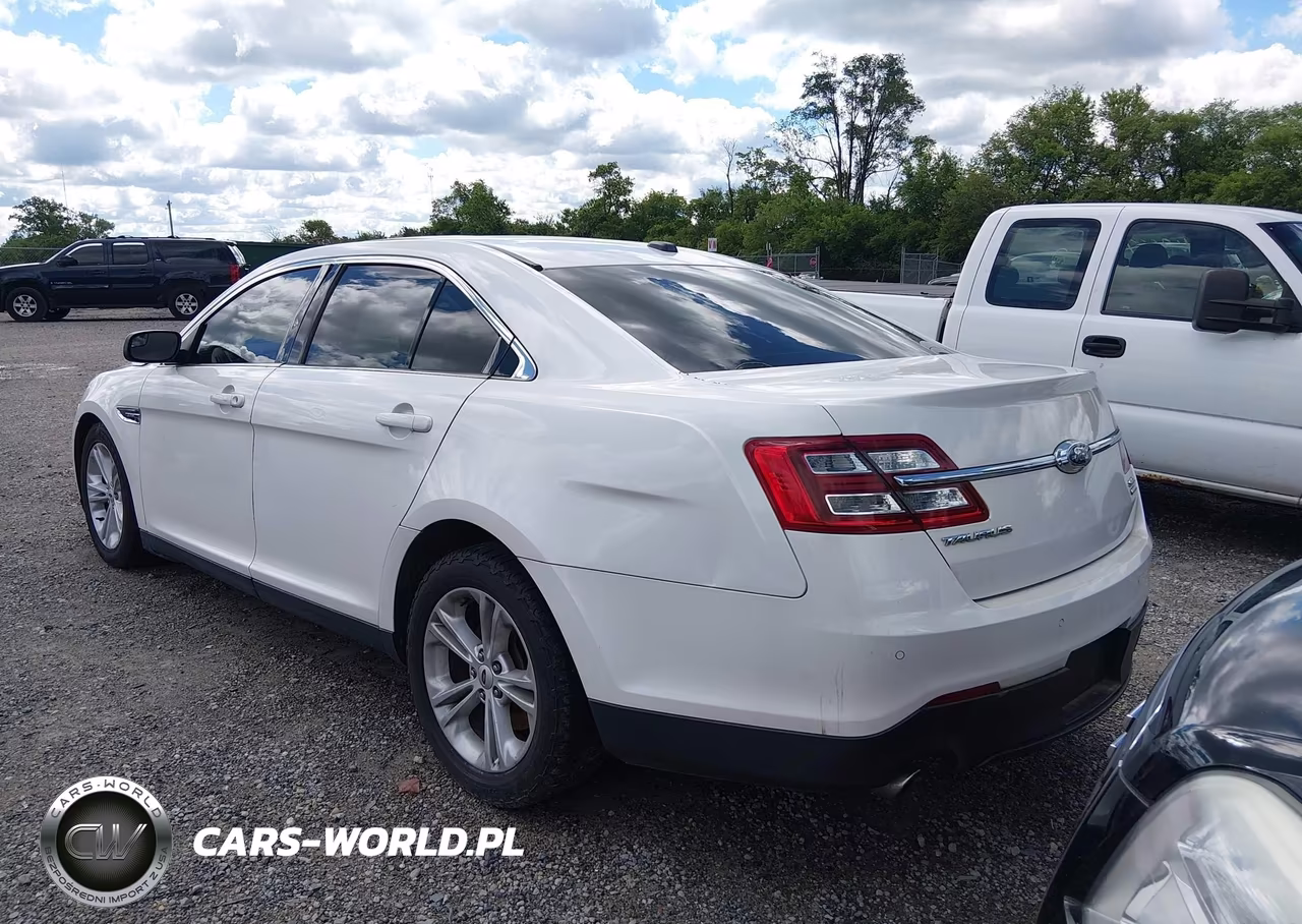 2015 Ford Taurus Sel VIN:1FAHP2E9XFG111890 - 3