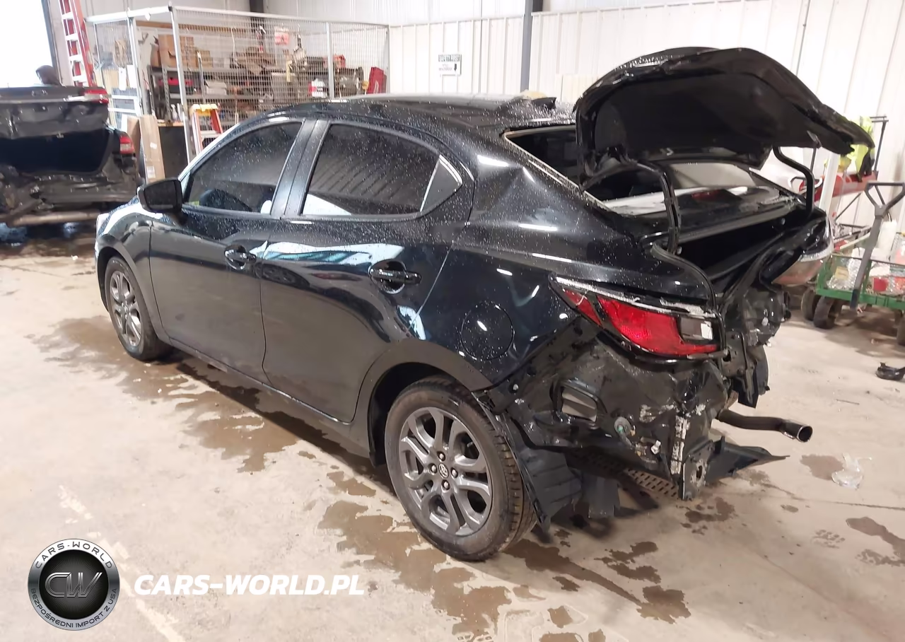 2019 Toyota Yaris Le VIN:3MYDLBYV3KY513550 - 3