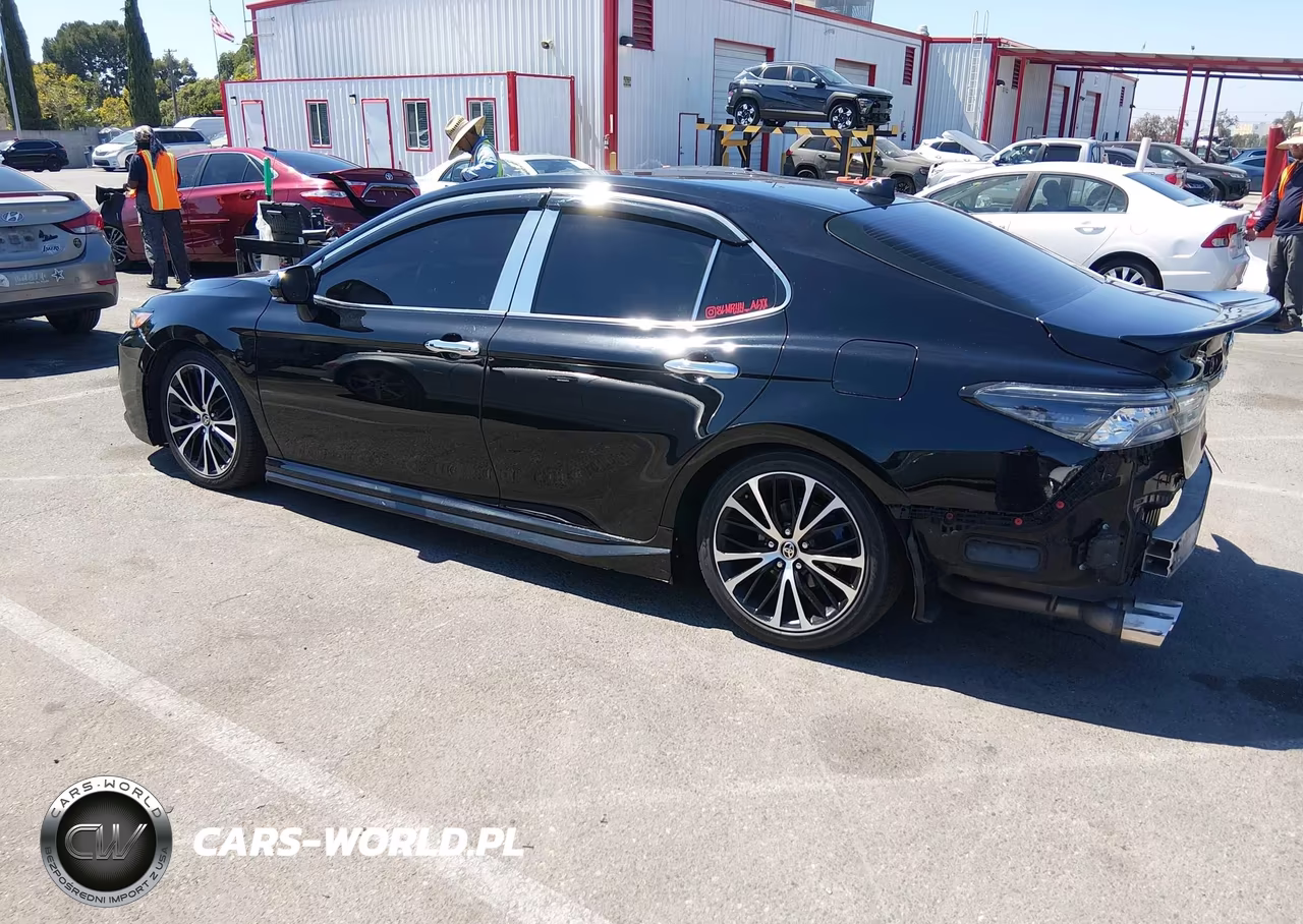 2020 Toyota Camry Se VIN:4T1M11AK0LU506182 - 3