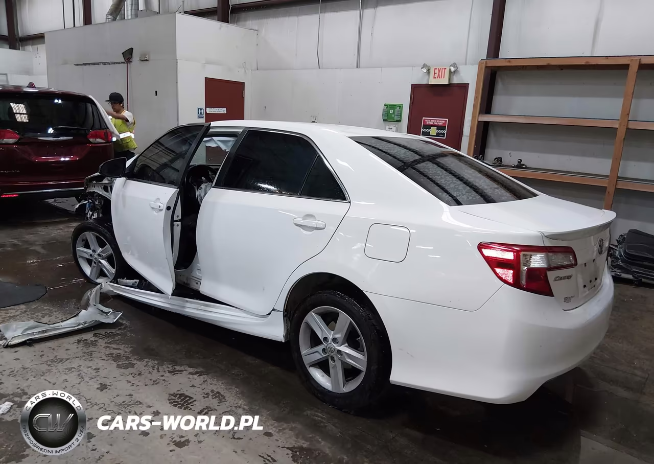 2012 Toyota Camry Se VIN:4T1BF1FK0CU202674 - 3