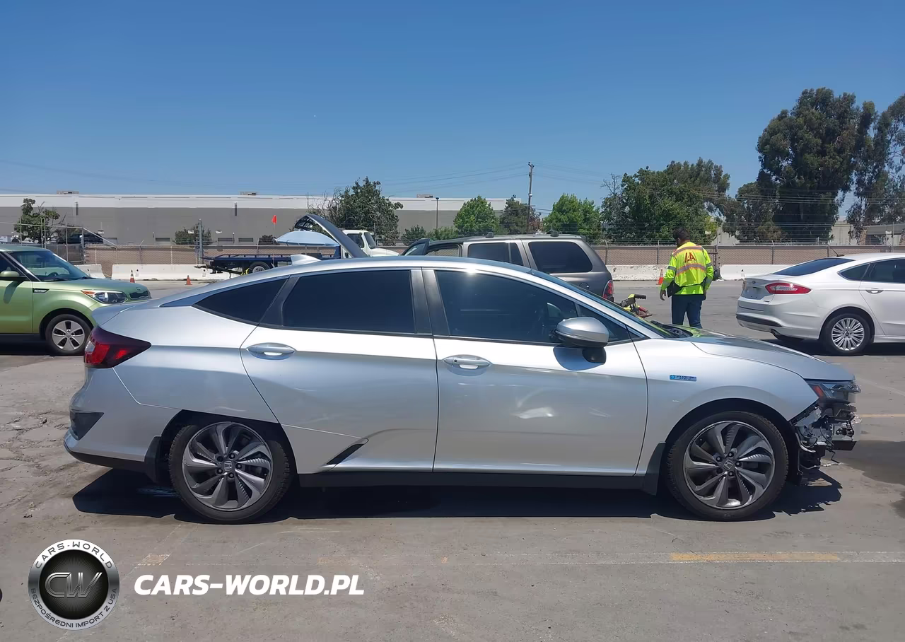 2018 Honda Clarity Plug-In Hybrid VIN:JHMZC5F14JC007270 - 14