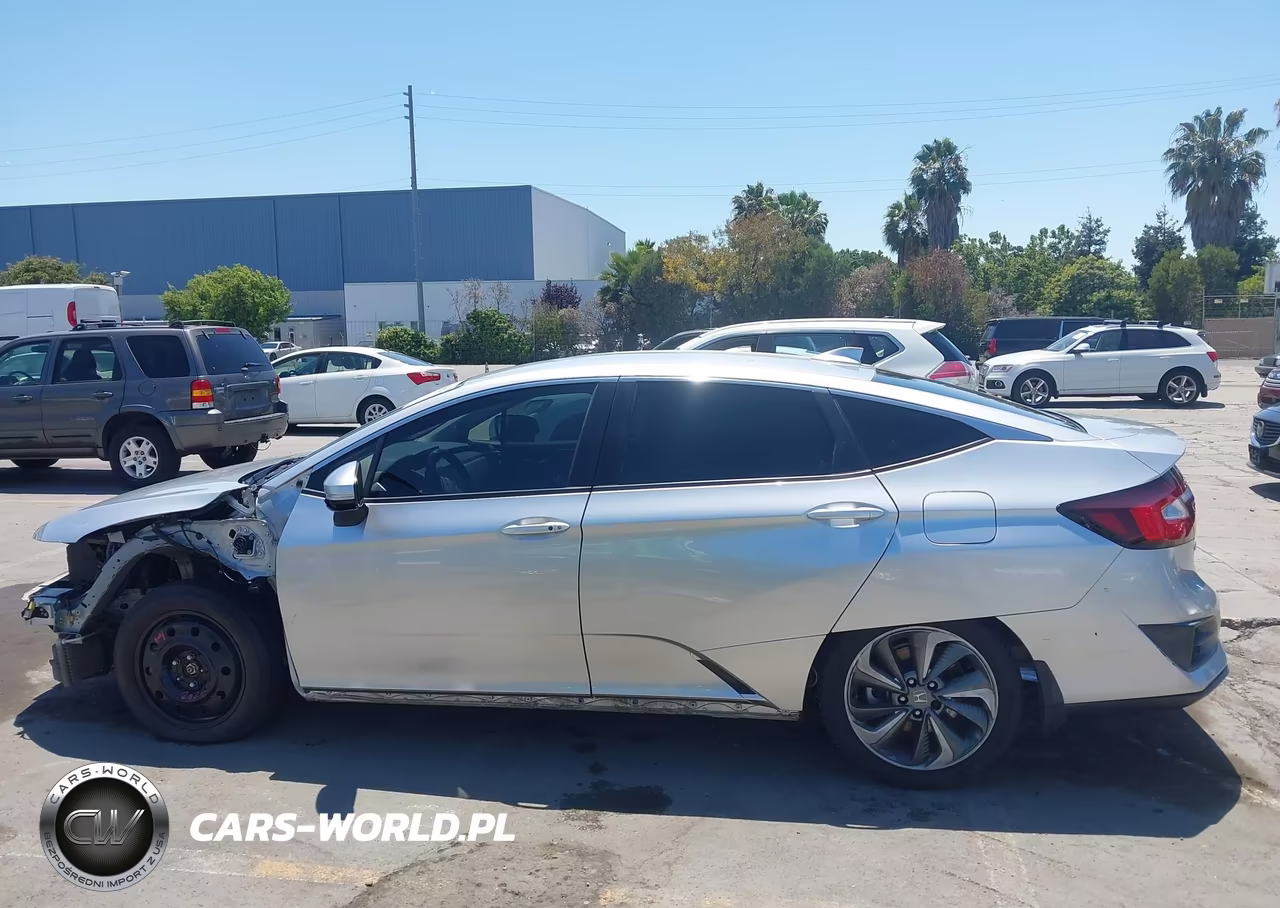 2018 Honda Clarity Plug-In Hybrid VIN:JHMZC5F14JC007270 - 15