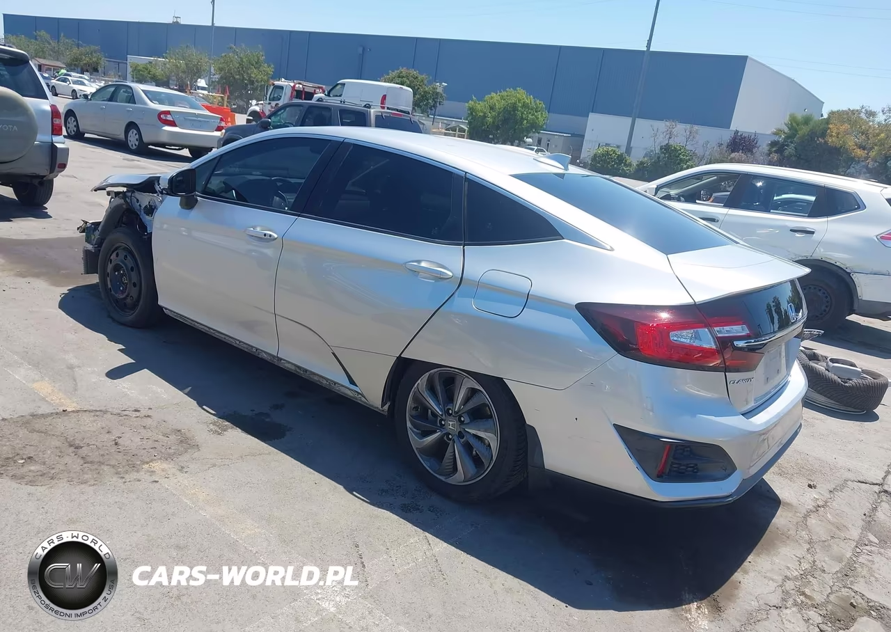 2018 Honda Clarity Plug-In Hybrid VIN:JHMZC5F14JC007270 - 3