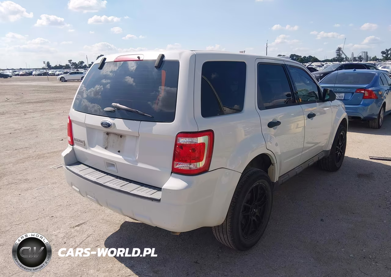 2012 Ford Escape Xls VIN:1FMCU0C7XCKB27031 - 4