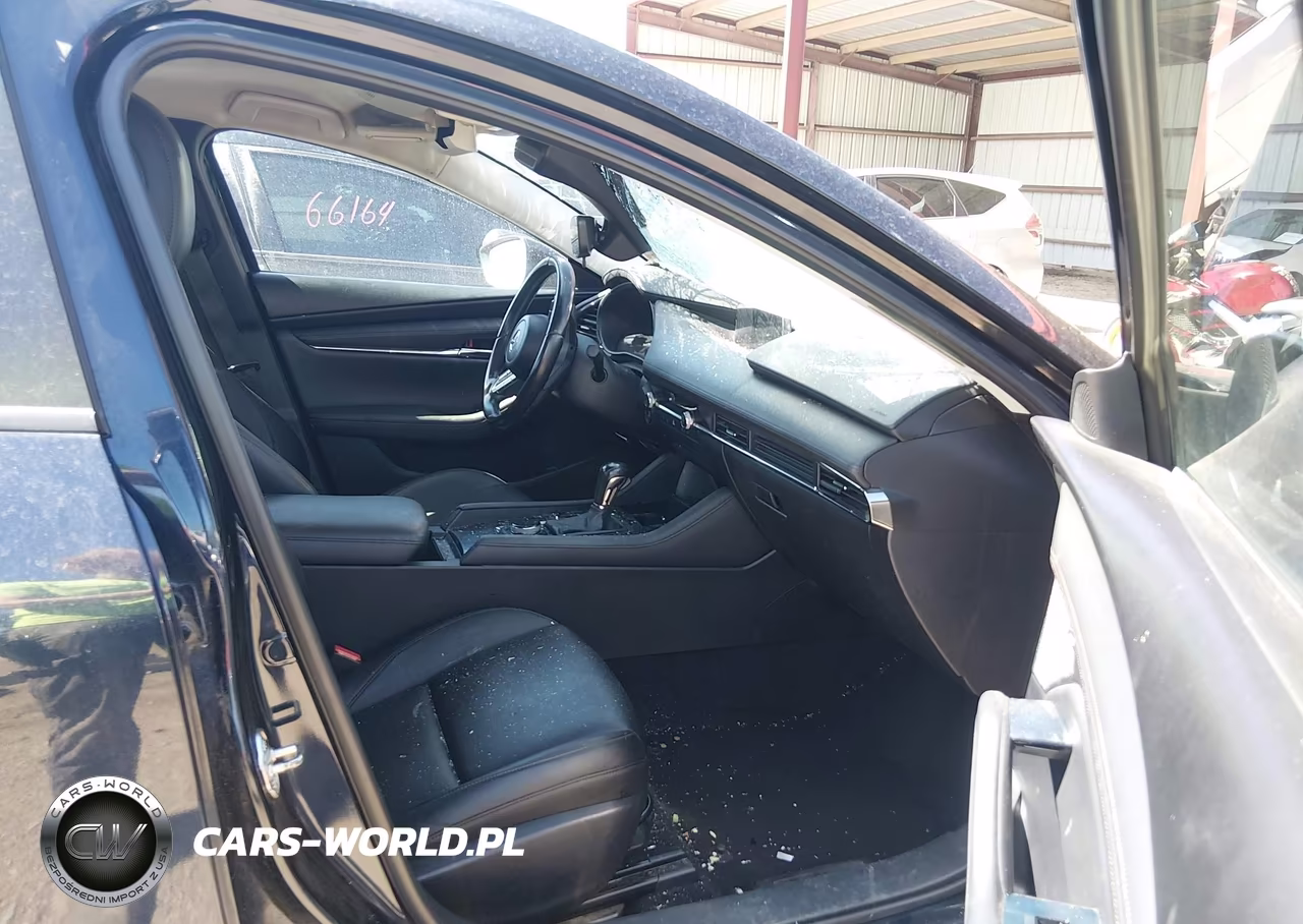 2019 Mazda Mazda3 Preferred Package VIN:JM1BPBDM1K1115507 - 5