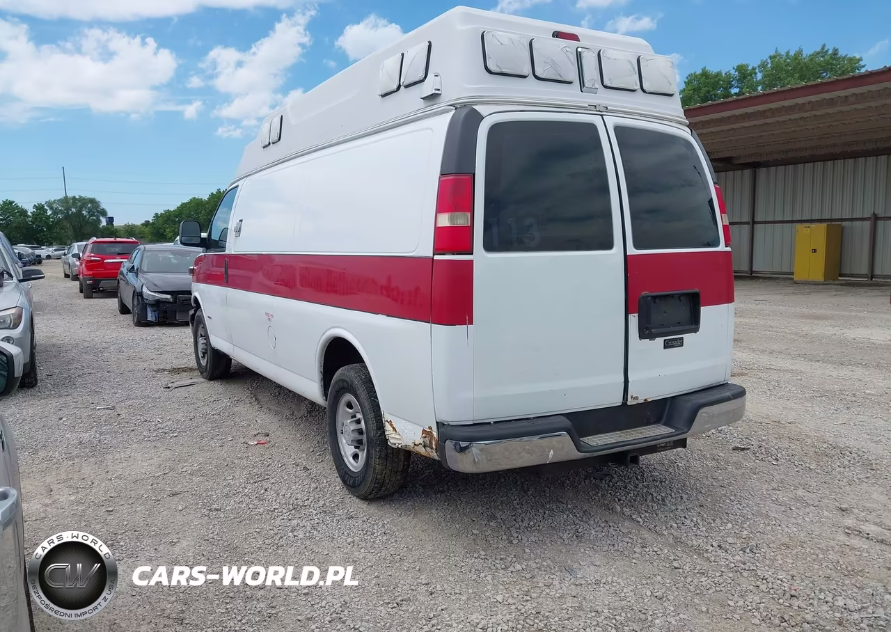 2008 Chevrolet Express Cargo Van Work Van VIN:1GBHG396X81112919 - 3