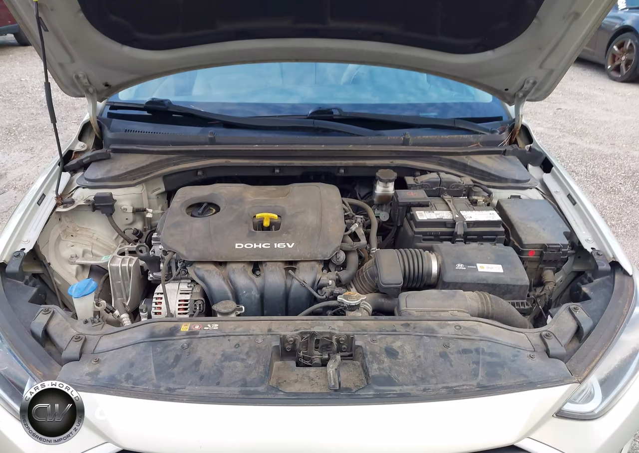 2017 Hyundai Elantra Se VIN:5NPD84LF2HH014062 - 10