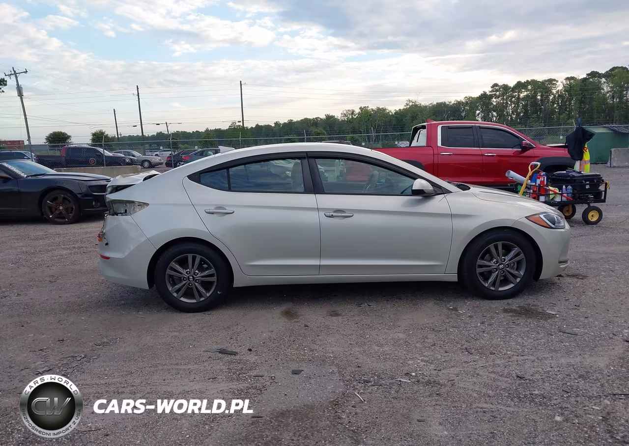 2017 Hyundai Elantra Se VIN:5NPD84LF2HH014062 - 13