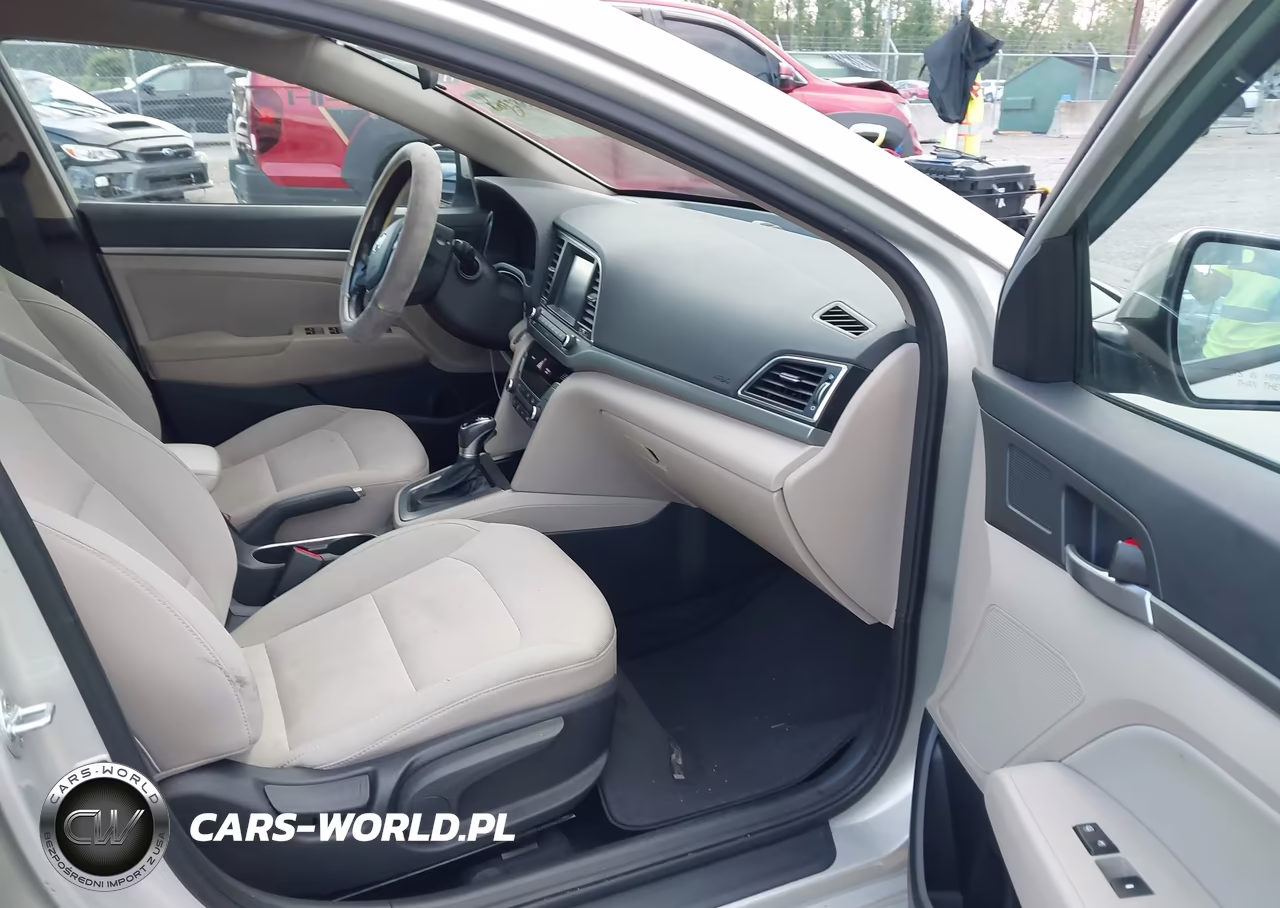 2017 Hyundai Elantra Se VIN:5NPD84LF2HH014062 - 5