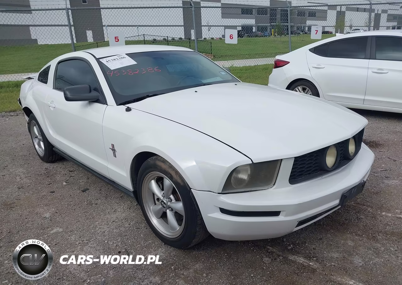 2007 Ford Mustang V6 Deluxe-V6 Premium