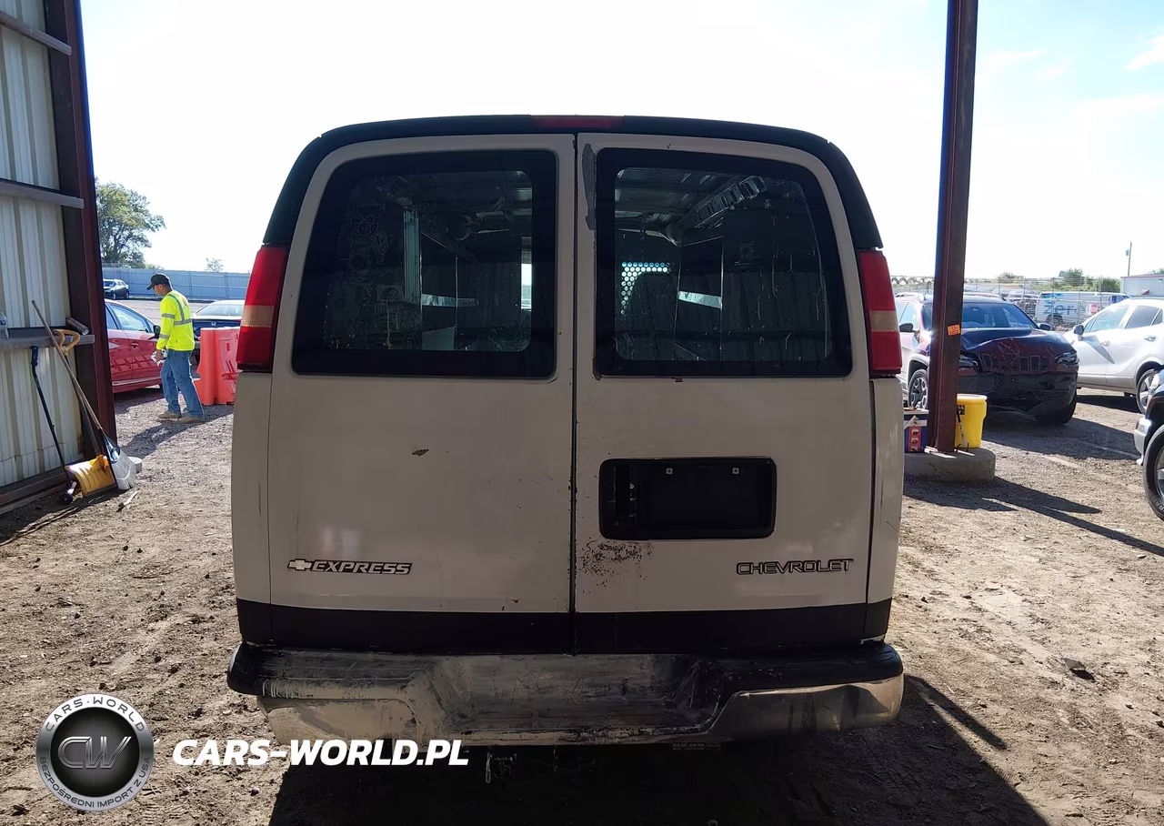 2005 Chevrolet Express VIN:1GCGG25V051269367 - 16