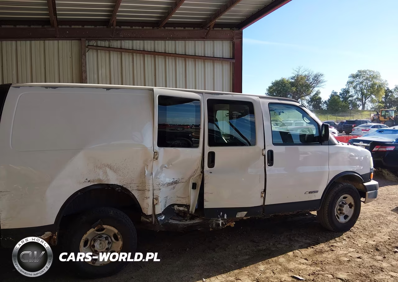 2005 Chevrolet Express VIN:1GCGG25V051269367 - 6