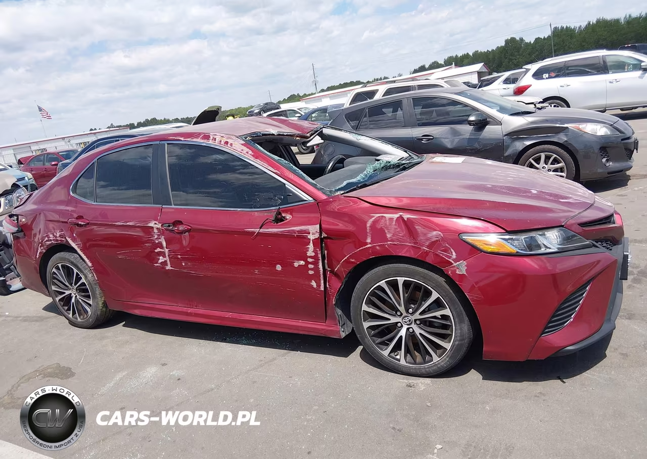 2018 Toyota Camry Se VIN:4T1B11HK4JU665393 - 14