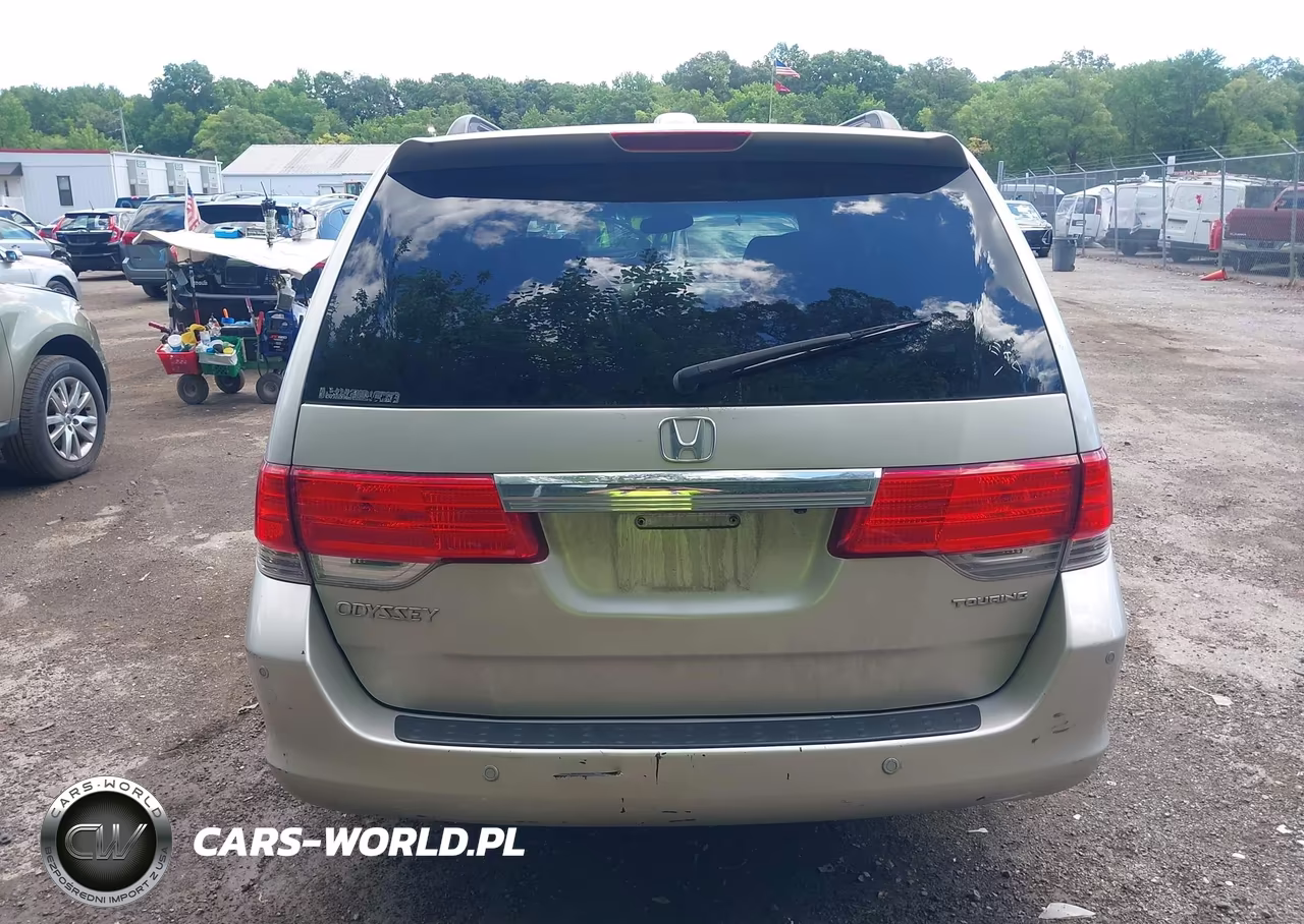 2008 Honda Odyssey Touring VIN:5FNRL38998B090328 - 16