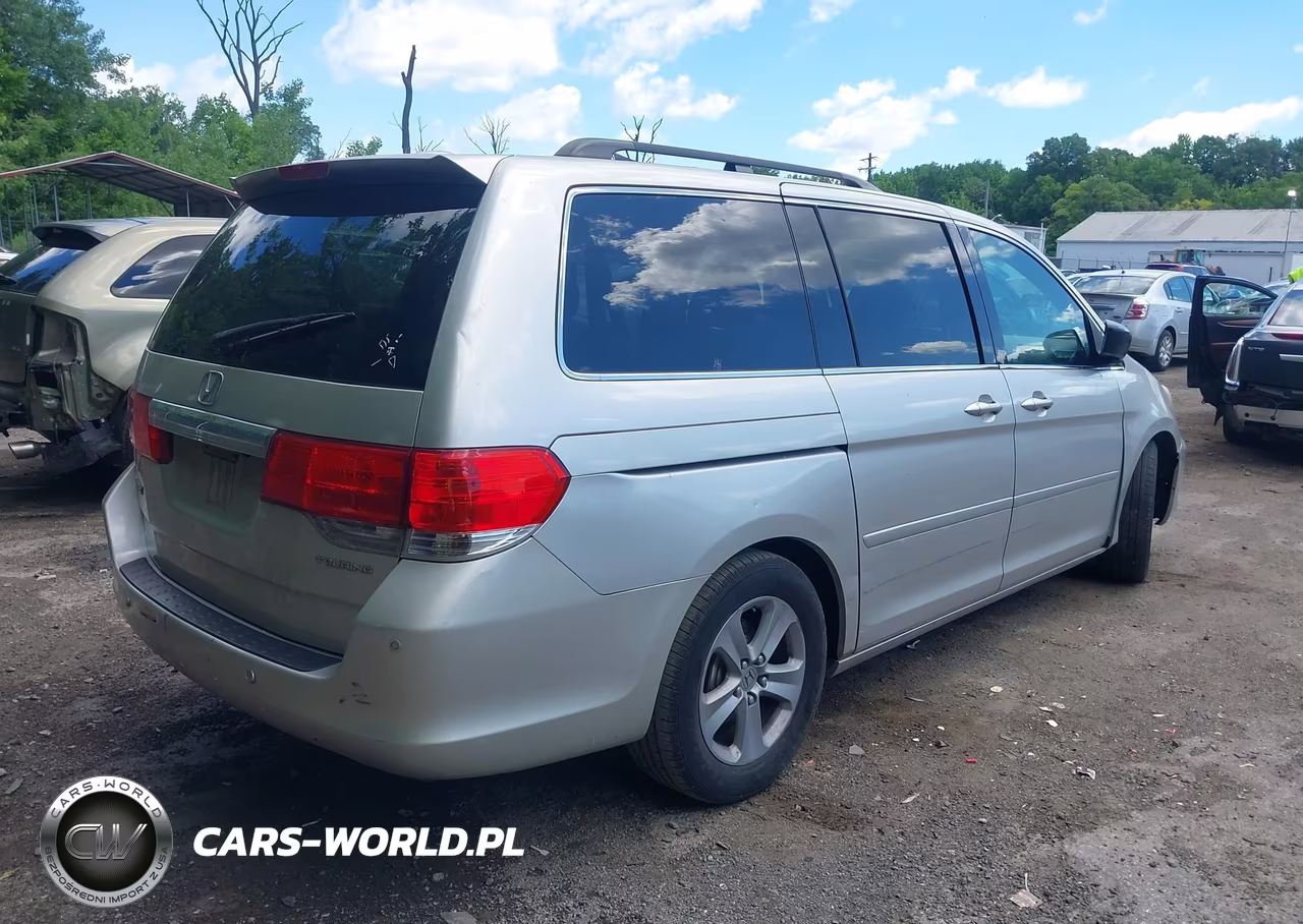 2008 Honda Odyssey Touring VIN:5FNRL38998B090328 - 4