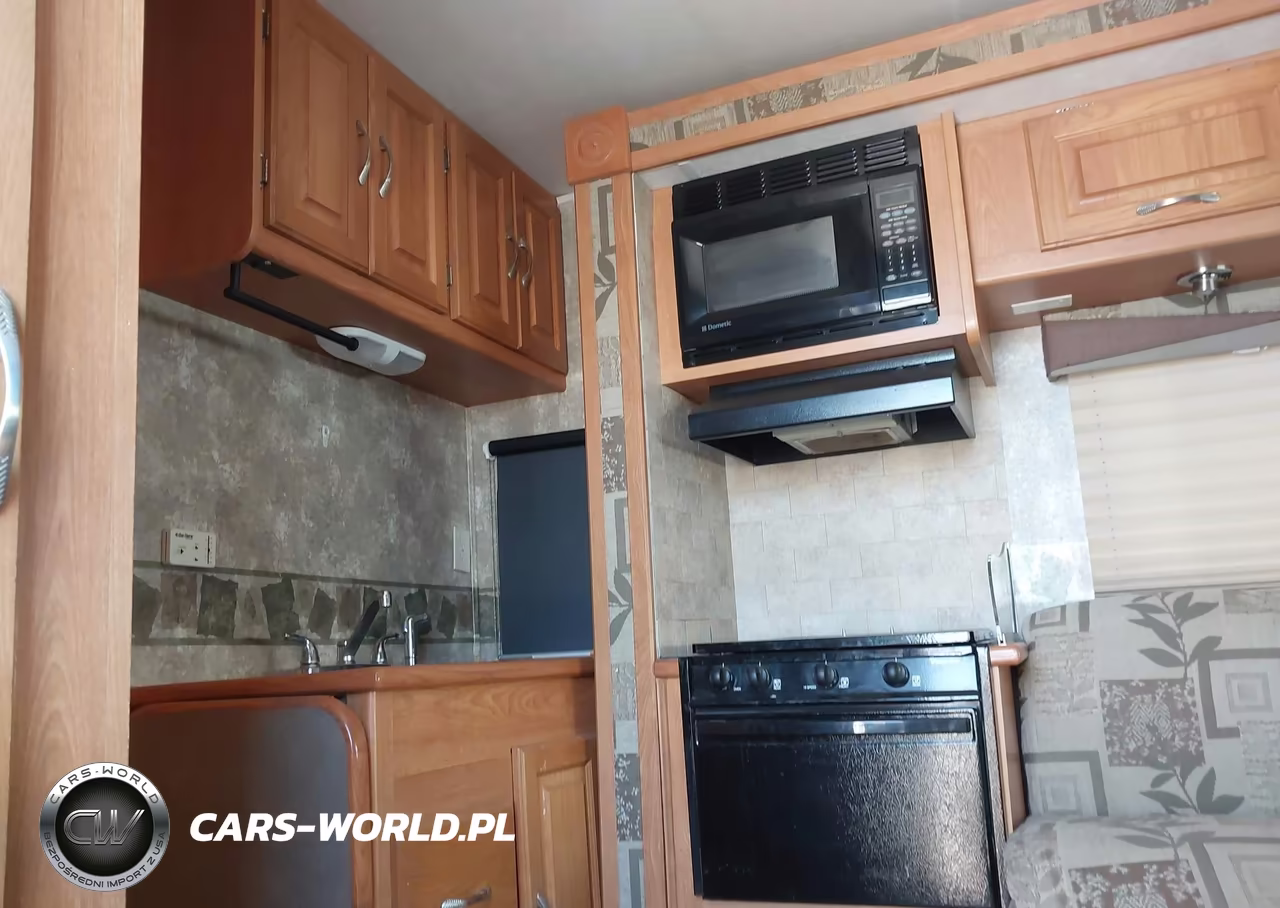 2006 Ford E-450 Cutaway VIN:1FDXE45S06DA05603 - 17
