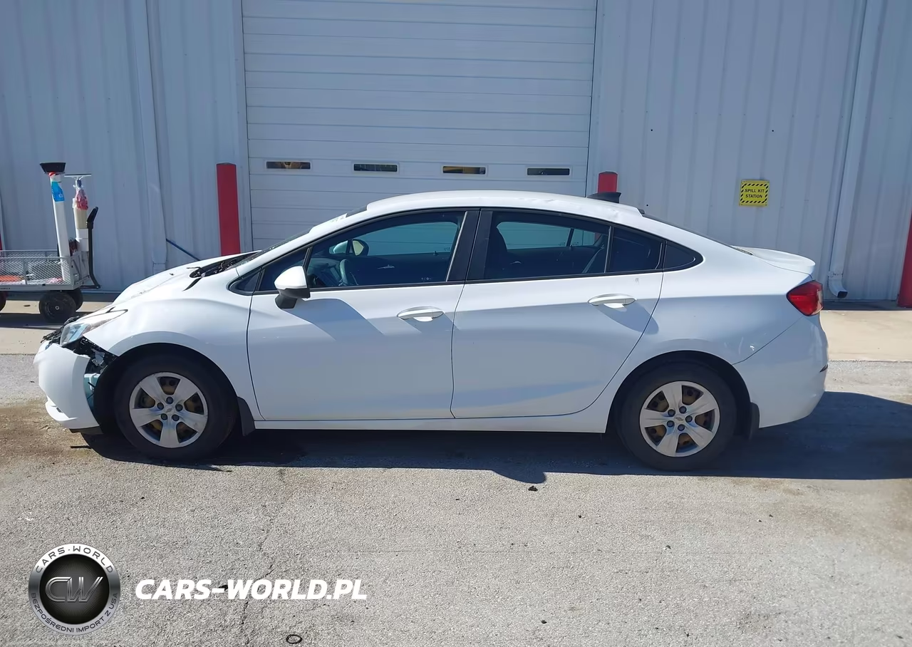2018 Chevrolet Cruze Ls Auto VIN:1G1BC5SM2J7134975 - 14