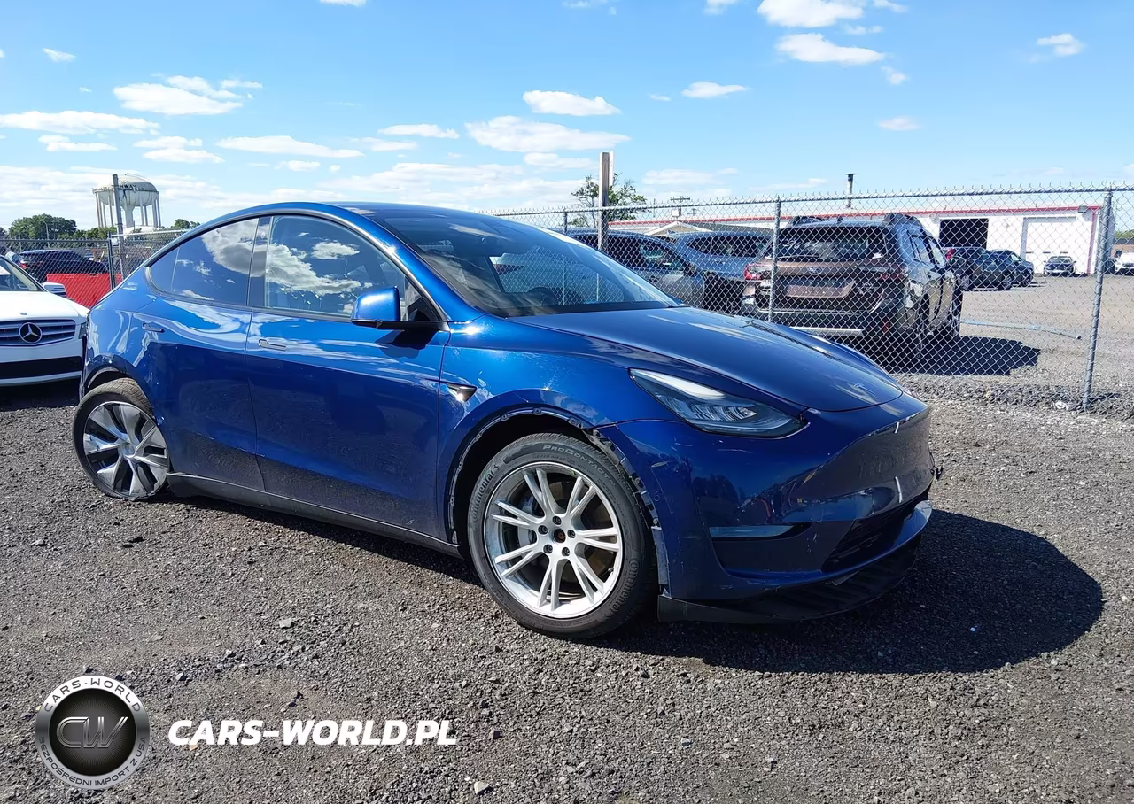 2021 Tesla Model Y Long Range Dual Motor All-Wheel Drive