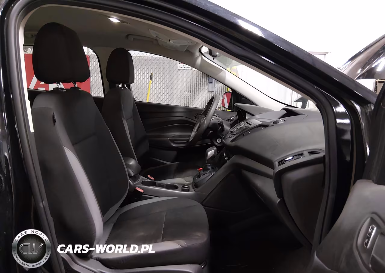2013 Ford Escape S VIN:1FMCU0F75DUB52128 - 5
