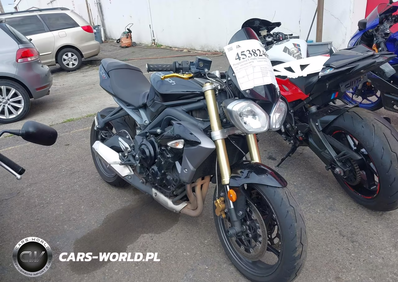 2013 Triumph Motorcycle Street Triple – zdjęcie 1 z 13