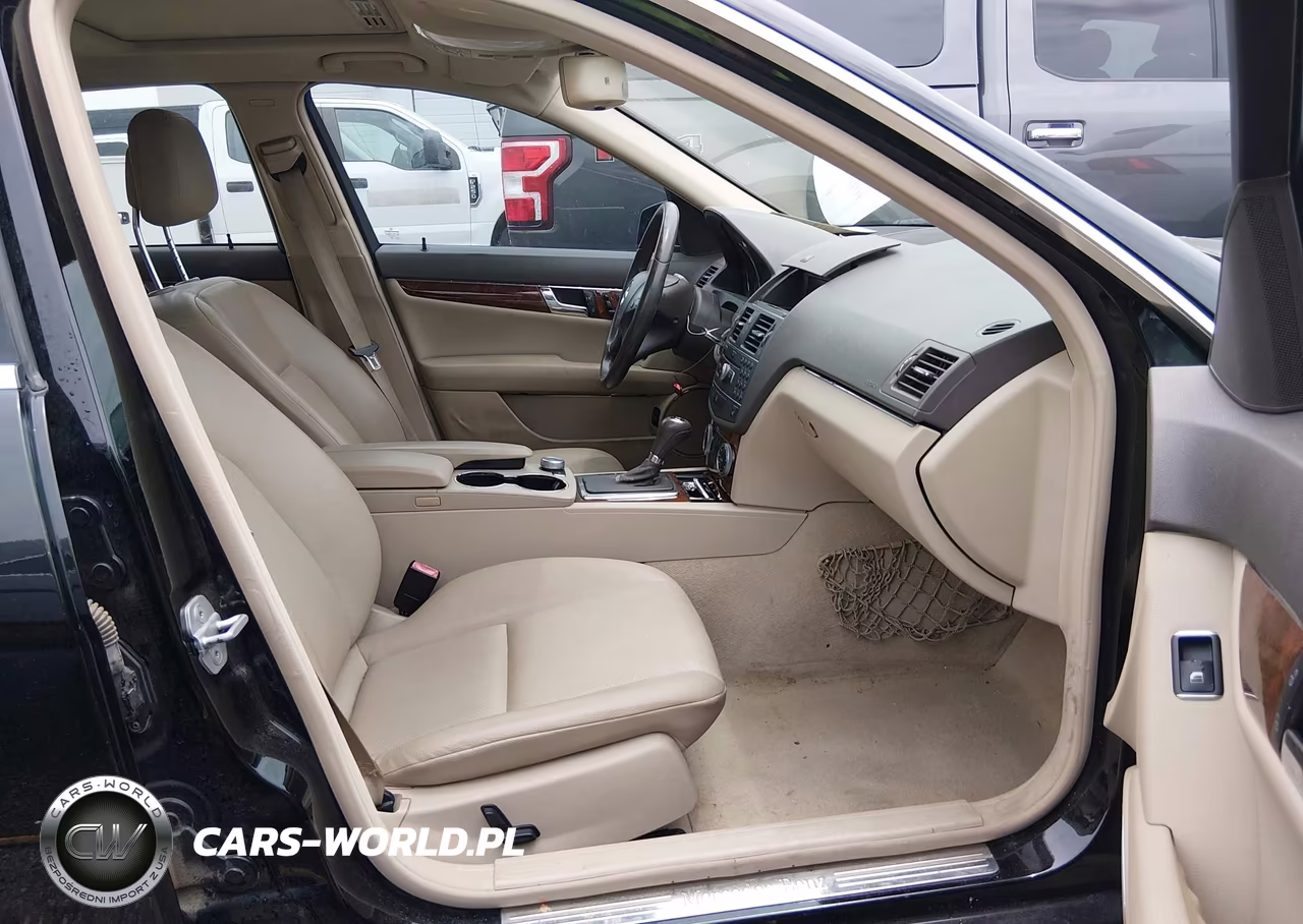 2011 Mercedes-Benz C 300 Luxury 4Matic-Sport 4Matic VIN:WDDGF8BB4BR177049 - 5
