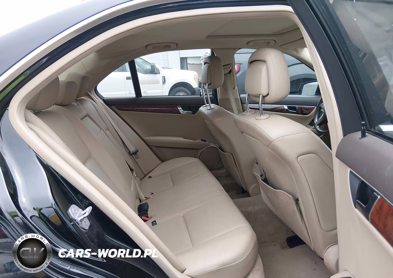 2011 Mercedes-Benz C 300 Luxury 4Matic-Sport 4Matic VIN:WDDGF8BB4BR177049 - 8