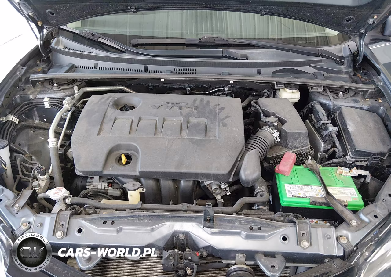 2018 Toyota Corolla Le VIN:5YFBURHE5JP792252 - 10