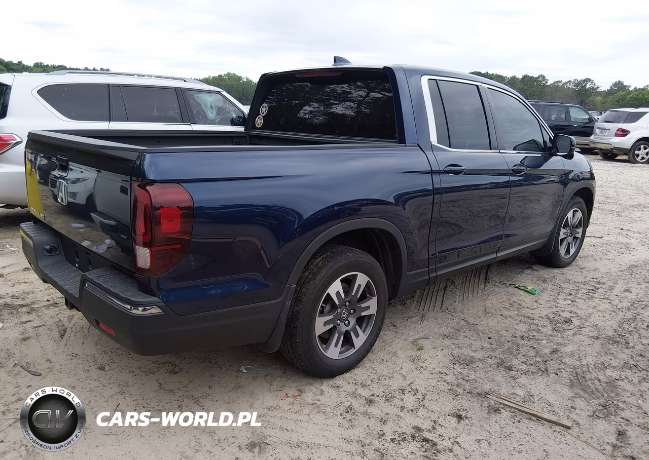 2018 Honda Ridgeline Rtl-T VIN:5FPYK2F62JB001889 - 4