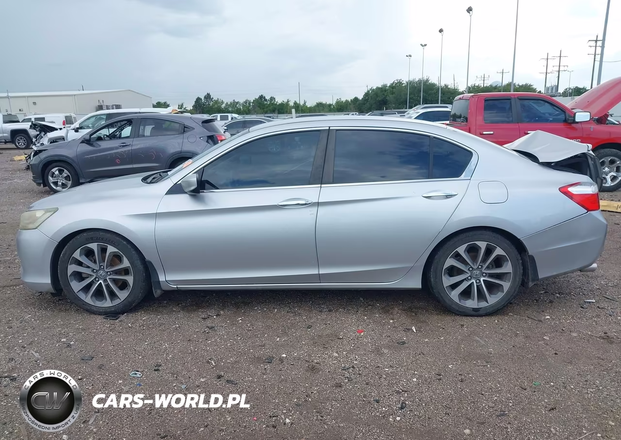 2013 Honda Accord Sport VIN:1HGCR2F52DA229668 - 14
