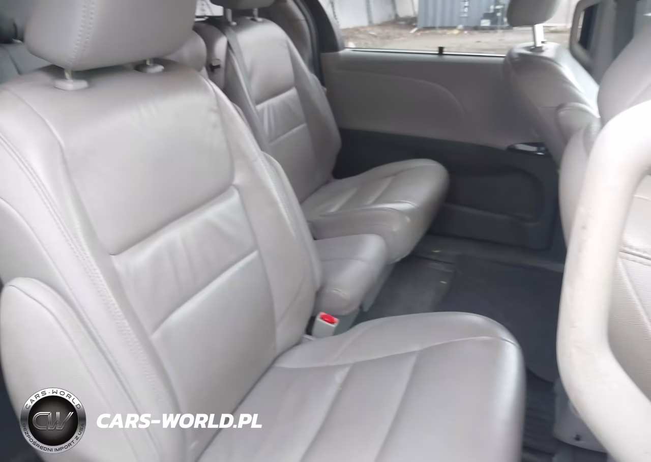 2018 Toyota Sienna Xle 8 Passenger VIN:5TDYZ3DC9JS960141 - 8