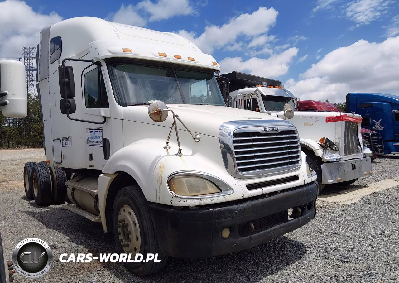 2005 Freightliner Conventional Columbia