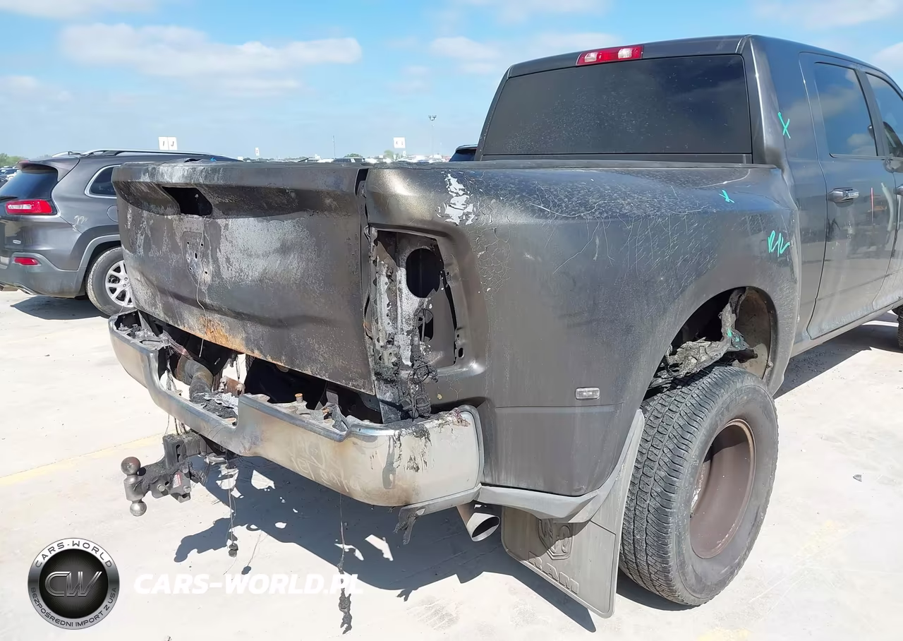 2019 Ram 3500 Big Horn VIN:3C63RRLL8KG624096 - 13