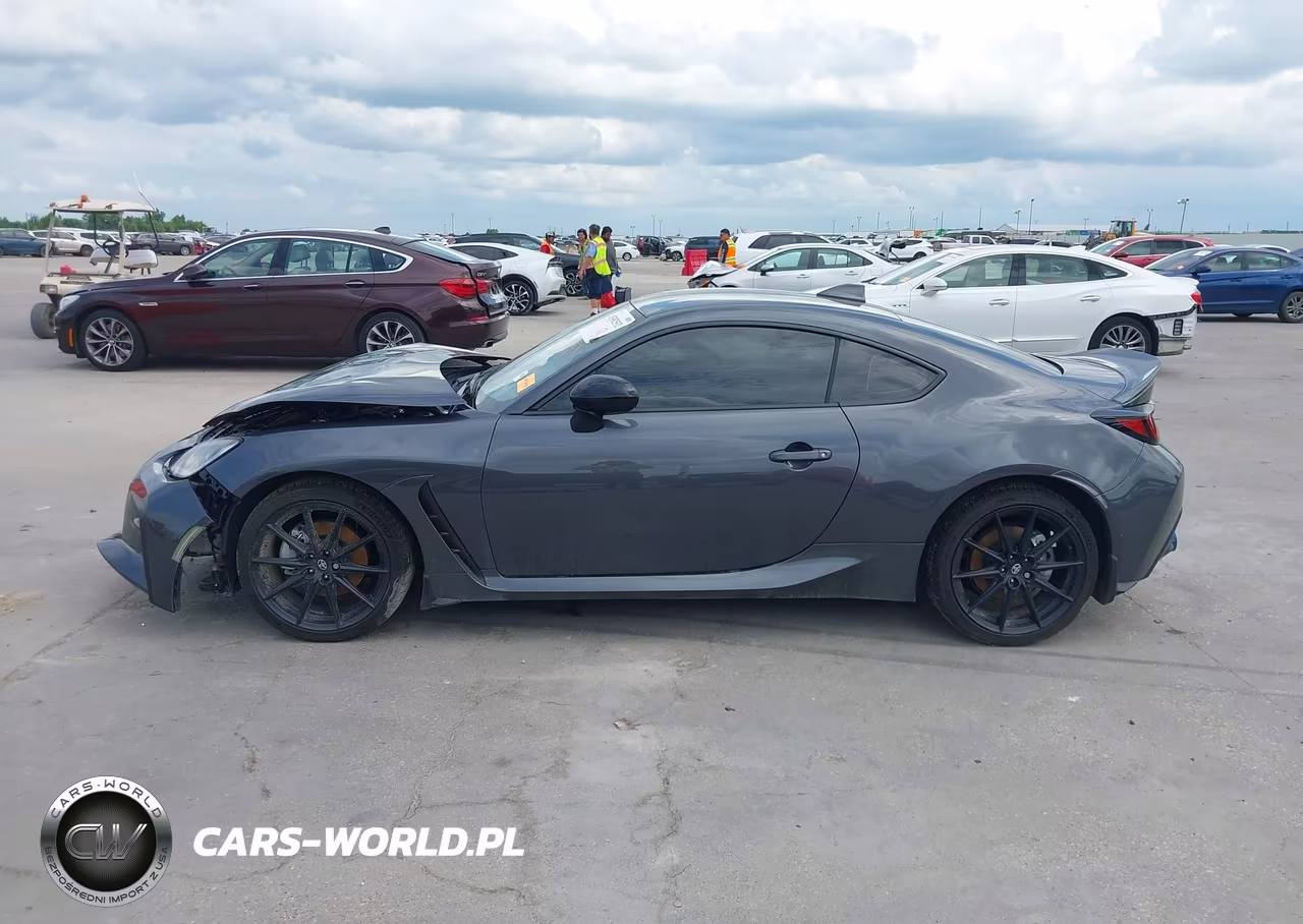 2025 Toyota Gr86 Premium VIN:JF1ZNBE19S9760759 - 14