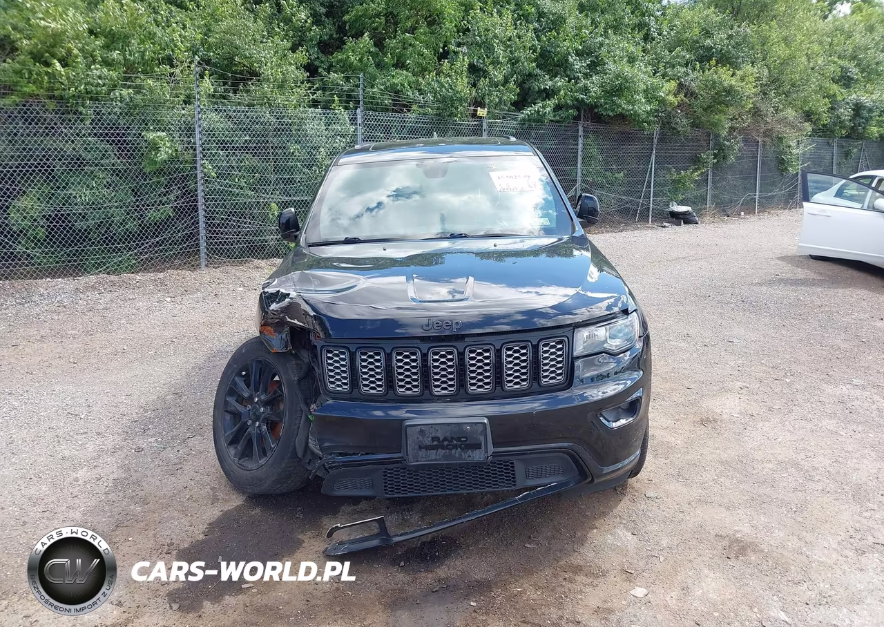 2018 Jeep Grand Cherokee Altitude 4X4 VIN:1C4RJFAG3JC357451 - 12