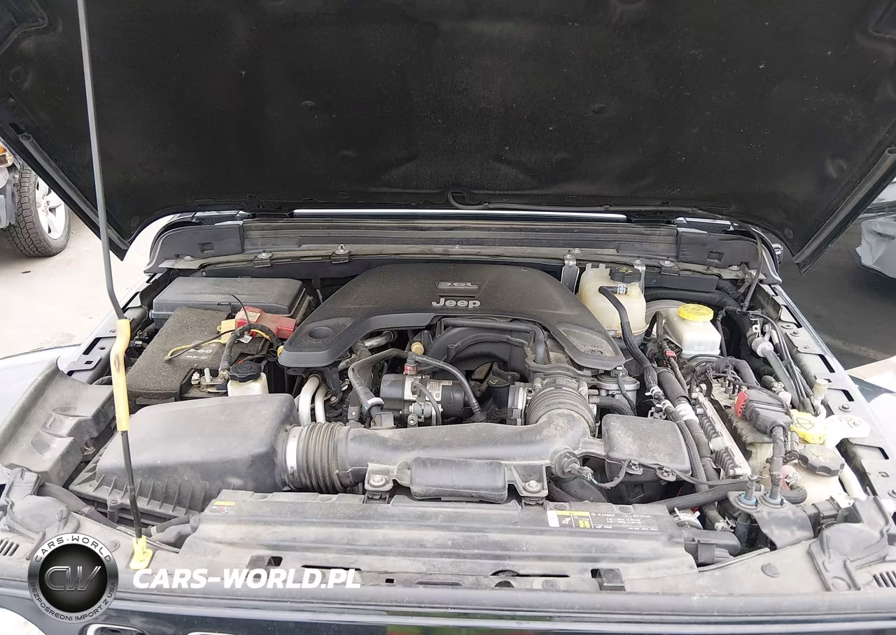 2021 Jeep Wrangler Unlimited Sahara 4X4 VIN:1C4HJXEG8MW550418 - 10